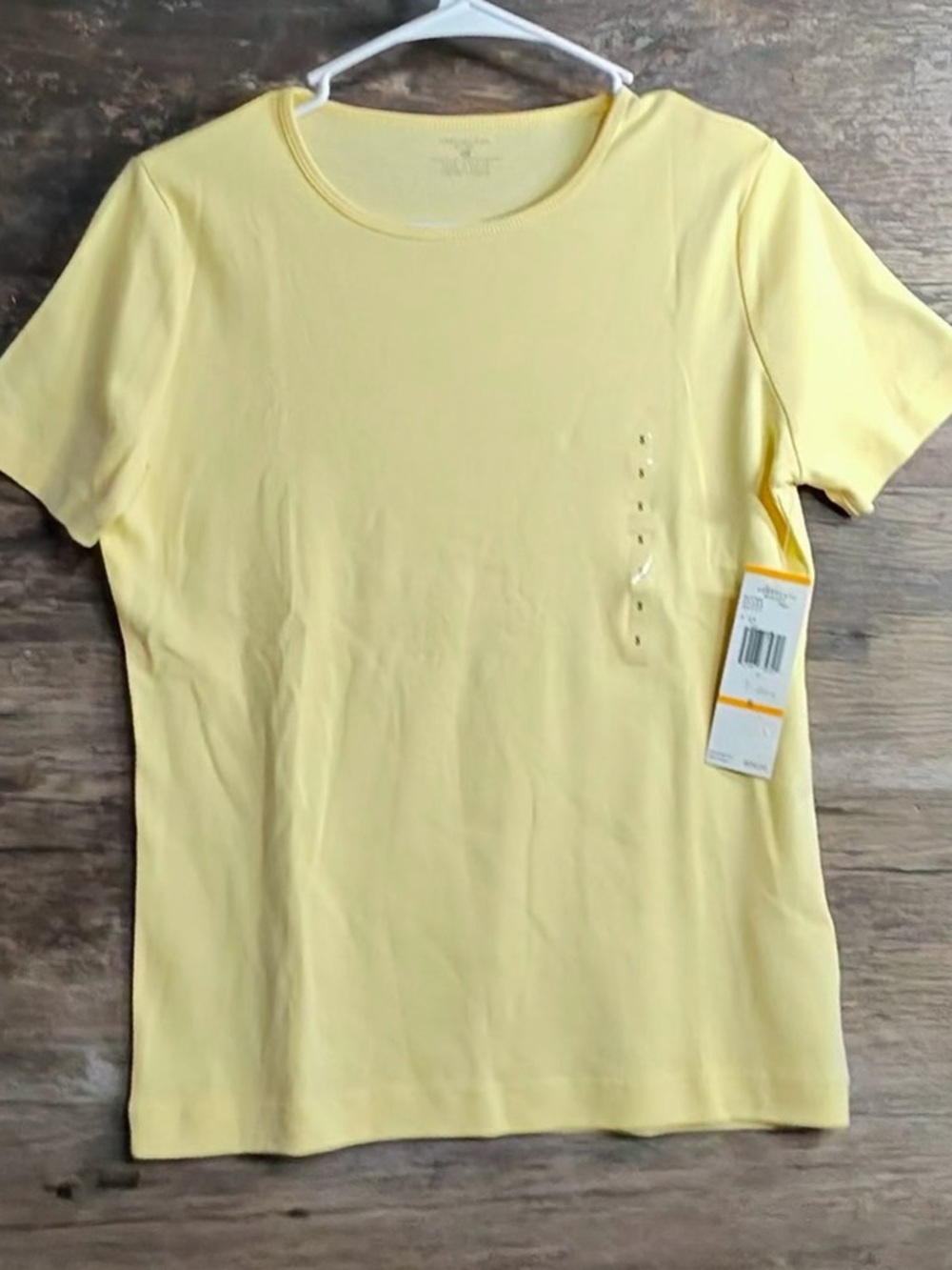 Jones New York Pale Yellow Short Sleeve Crewneck Tee